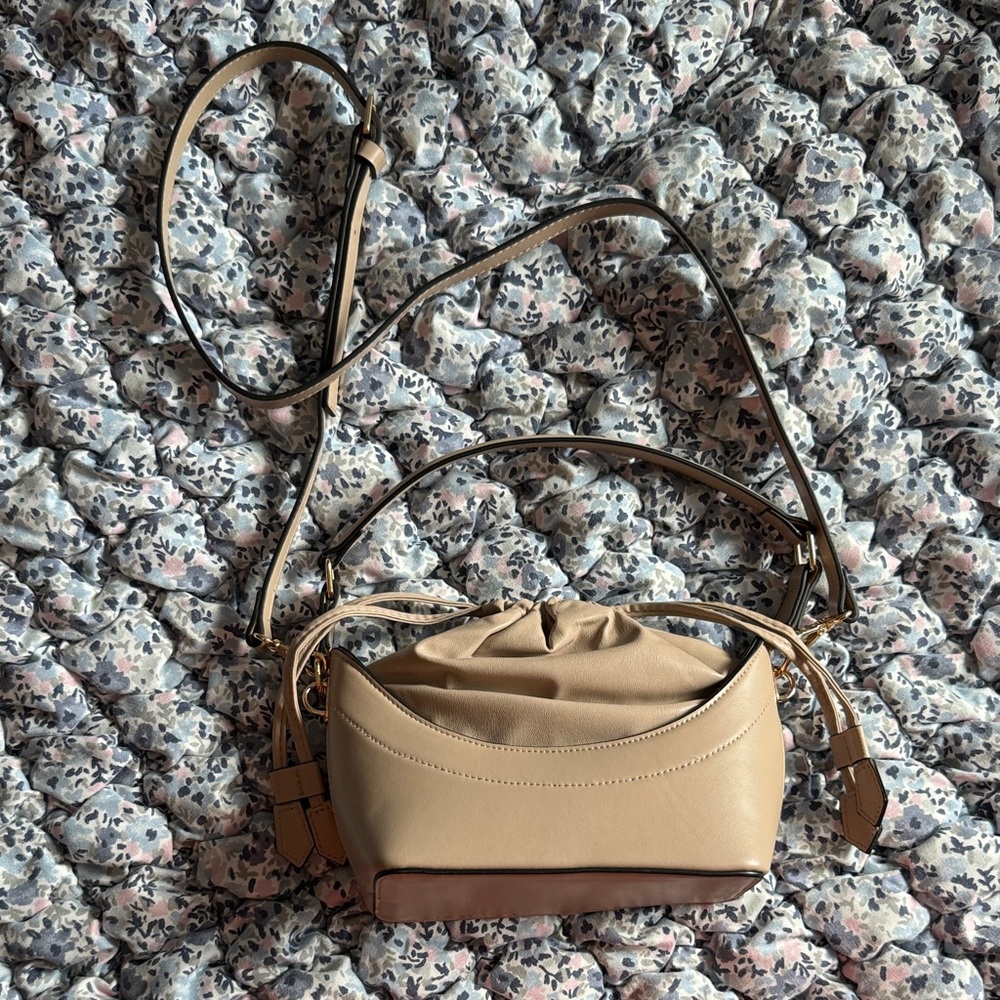 H&M crossbody tan women’s bag